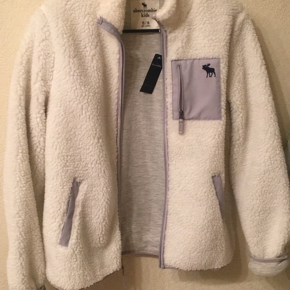 Abercrombie & Fitch Jackets & Blazers - NWT Abercrombie fleece lined zip jacket